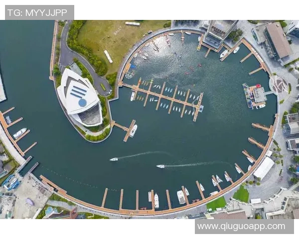 游泳池周边娱乐设施的规划与设计：打造全龄段水上休闲体验空间